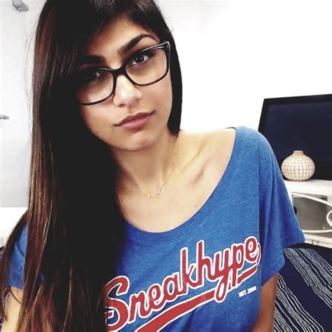 mia khalifa saxy video|saxy mia khalifa Search